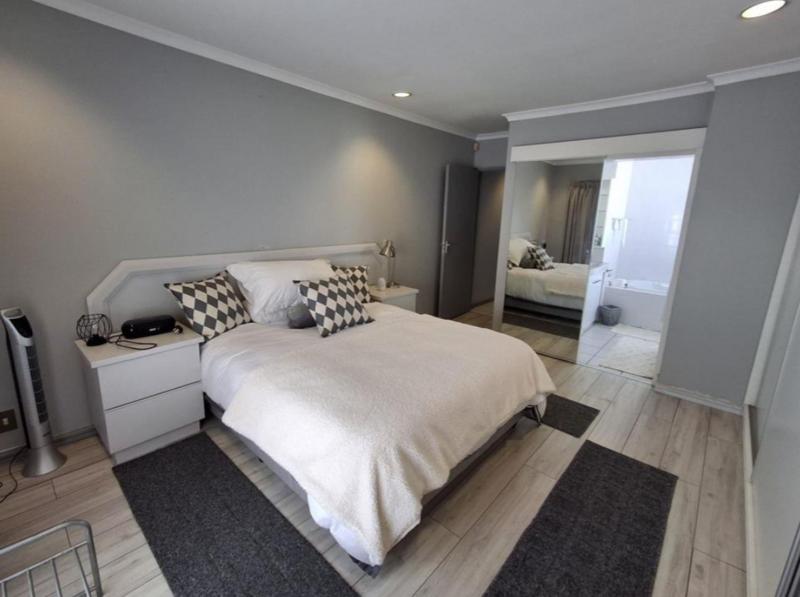 4 Bedroom Property for Sale in Durbanville Western Cape